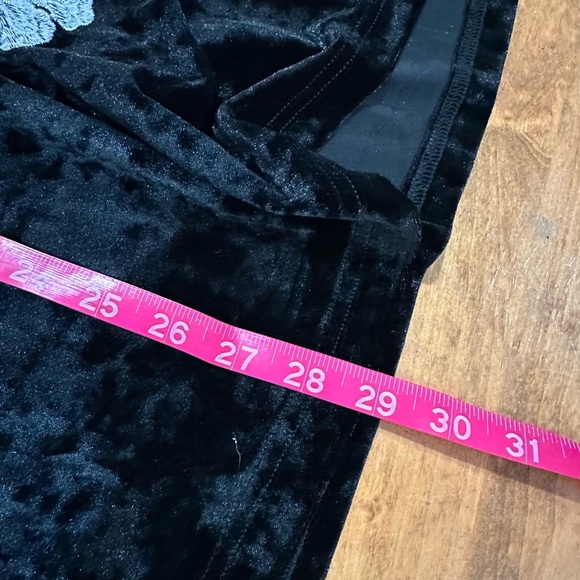 ANDREE BY UNIT Black Top with Red and Pink Embroidery - Picture 6 of 6